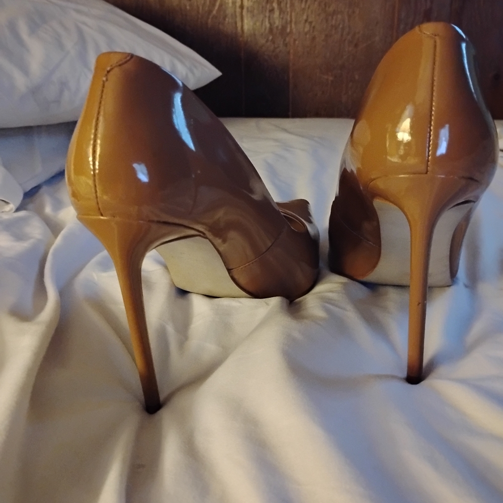 Steve Madden Tan Women's Heels - Picture 4 of 4